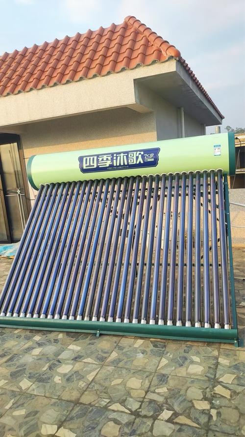 四季沐歌一體飛享大水箱 光電兩用全自動上水，家用太陽能供暖新選擇